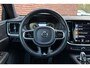 Volvo V60 T8 Twin Engine AWD R-Design | Trekhaak | Geventileerde Comfortstoelen | Parkeercamera | Harman Kardon | Apple Carplay/ Android Auto | BLIS Dodehoekdetectie | Elektrisch Verwarmbare Voorruit | Adaptieve Cruise Control