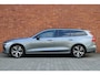 Volvo V60 T8 Twin Engine AWD R-Design | Trekhaak | Geventileerde Comfortstoelen | Parkeercamera | Harman Kardon | Apple Carplay/ Android Auto | BLIS Dodehoekdetectie | Elektrisch Verwarmbare Voorruit | Adaptieve Cruise Control