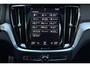 Volvo V60 T8 Twin Engine AWD R-Design | Trekhaak | Geventileerde Comfortstoelen | Parkeercamera | Harman Kardon | Apple Carplay/ Android Auto | BLIS Dodehoekdetectie | Elektrisch Verwarmbare Voorruit | Adaptieve Cruise Control