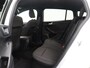 Ford Focus Wagon ST-line 1.0 EcoBoost Titanium Business ST-line Automaat, Design Pack, bluetooth, boordcomputer, cruise control, Apple Carplay/Android Auto, parkeersensoren voor/achter, rijstrooksensor, Elektronische remkrachtverdeling, Elektronis Je stapt in en meteen voel je het: deze Ford Focus Wagon is geen doorsnee gezinsauto. Strak in z’n ST-line jas, met sportieve accenten en een zelfverzekerde uitstraling, maakt hij meteen indr