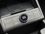 Hyundai Kona 1.6 GDI HEV Comfort Smart / Fabrieksgarantie tot 1-2030 / Stuur- & Stoelverwarming / Apple Carplay Android Auto / Achteruitrijcamera / Keyless Entry/Start / Adaptief cruise control / Climate control / Navigatie / Parkeersensoren voor en achter /