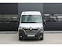 Renault Master T35 2.3 dCi 180pk L3H2 - Airco - Navigatie - Camera - Cruise - Parkeersensoren - 105l tank - Rijklaar