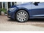 Volkswagen Golf 1.0 eTSI Life Business