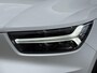 Volvo XC40 2.0 T4 R-Design | LED | Adaptieve cruise control | Blis | Elektrische achterklep | verwarmde voorstoelen + stuur | Parkeercamera | Keyless entry |