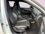 Volvo XC40 2.0 T4 R-Design | LED | Adaptieve cruise control | Blis | Elektrische achterklep | verwarmde voorstoelen + stuur | Parkeercamera | Keyless entry |