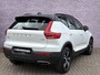 Volvo XC40 2.0 T4 R-Design | LED | Adaptieve cruise control | Blis | Elektrische achterklep | verwarmde voorstoelen + stuur | Parkeercamera | Keyless entry |