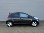 Peugeot 107 1.0 Envy | 5 Deurs | Bluetooth | Alu velgen | APK 03-2027