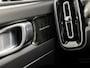 Volvo XC40 1.5 T4 Plug-in hybrid Ultimate Bright 211Pk Automaat (PANORAMADAK, BLACKPACK, APPLE CARPLAY, 360 CAMERA, TREKHAAK, LEDER/ALCANTARA, HARMAN/KARDON, GETINT GLAS, ZWART HEMEL, NIEUWSTAAT)