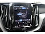 Volvo XC60 T6 Plug-in hybrid AWD Ultra Dark | Panoramadak met Schuif-/Kantelfunctie | Semi- Elektrische Trekhaak | Verwambare voorstoelen+stuurwiel+achterbank | 360 graden Camera | Premium audio by Harman Kardon | Head-up display | Adaptieve cruise control |