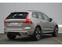 Volvo XC60 T6 Plug-in hybrid AWD Ultra Dark | Panoramadak met Schuif-/Kantelfunctie | Semi- Elektrische Trekhaak | Verwambare voorstoelen+stuurwiel+achterbank | 360 graden Camera | Premium audio by Harman Kardon | Head-up display | Adaptieve cruise control |