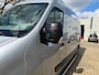 Renault Master T35 2.3 dCi L2H2 Eco DC automaat, airco, cruise control, trekhaak 2 x schuifdeur, navigatie, rijd perfect nwe apk