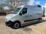 Renault Master T35 2.3 dCi L2H2 Eco DC automaat, airco, cruise control, trekhaak 2 x schuifdeur, navigatie, rijd perfect nwe apk