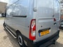 Renault Master T35 2.3 dCi L2H2 Eco DC automaat, airco, cruise control, trekhaak 2 x schuifdeur, navigatie, rijd perfect nwe apk