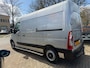 Renault Master T35 2.3 dCi L2H2 Eco DC automaat, airco, cruise control, trekhaak 2 x schuifdeur, navigatie, rijd perfect nwe apk