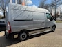 Renault Master T35 2.3 dCi L2H2 Eco DC automaat, airco, cruise control, trekhaak 2 x schuifdeur, navigatie, rijd perfect nwe apk