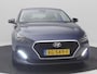 Hyundai i30 1.0 T-GDI 120PK Premium Fastback / Navigatie / Apple CarPlay & Android auto / 17" LMV / Airco Climat control / Cruise Control / Parkeersensoren voor & achter / Achteruitrijcamera / Keyless Entry & Start&Go /