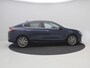Hyundai i30 1.0 T-GDI 120PK Premium Fastback / Navigatie / Apple CarPlay & Android auto / 17" LMV / Airco Climat control / Cruise Control / Parkeersensoren voor & achter / Achteruitrijcamera / Keyless Entry & Start&Go /
