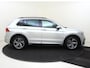 Volkswagen Tiguan 1.4 TSI eHybrid R-Line Business | SoH 94% | 360 camera | 3-zone airco | LED matrix verlichting  Adaptieve cruise control | Parkeerassistent | CarPlay | Navigatie |