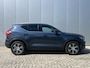 Volvo XC40 2.0 T4 190 pk Inscription Trekhaak Panoramadak Leder 360 Camera ACC Pilot Assist Harman Kardon Audio BLIS DAB Apple Carplay Android  Auto Stoelverwarming Scandinavian Line Hoge Zit 8-traps Automaat Super compleet en 1800 kg trekgewicht !