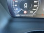 Volvo XC40 2.0 T4 190 pk Inscription Trekhaak Panoramadak Leder 360 Camera ACC Pilot Assist Harman Kardon Audio BLIS DAB Apple Carplay Android  Auto Stoelverwarming Scandinavian Line Hoge Zit 8-traps Automaat Super compleet en 1800 kg trekgewicht !