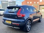 Volvo XC40 2.0 T4 190 pk Inscription Trekhaak Panoramadak Leder 360 Camera ACC Pilot Assist Harman Kardon Audio BLIS DAB Apple Carplay Android Auto Stoelverwarming Scandinavian Line Hoge Zit 8-traps Automaat Super compleet en 1800 kg trekgewicht !