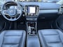 Volvo XC40 2.0 T4 190 pk Inscription Trekhaak Panoramadak Leder 360 Camera ACC Pilot Assist Harman Kardon Audio BLIS DAB Apple Carplay Android  Auto Stoelverwarming Scandinavian Line Hoge Zit 8-traps Automaat Super compleet en 1800 kg trekgewicht !