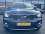 Volvo XC40 2.0 T4 190 pk Inscription Trekhaak Panoramadak Leder 360 Camera ACC Pilot Assist Harman Kardon Audio BLIS DAB Apple Carplay Android Auto Stoelverwarming Scandinavian Line Hoge Zit 8-traps Automaat Super compleet en 1800 kg trekgewicht !