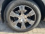 Volvo XC40 2.0 T4 190 pk Inscription Trekhaak Panoramadak Leder 360 Camera ACC Pilot Assist Harman Kardon Audio BLIS DAB Apple Carplay Android  Auto Stoelverwarming Scandinavian Line Hoge Zit 8-traps Automaat Super compleet en 1800 kg trekgewicht !