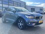 Volvo XC40 2.0 T4 190 pk Inscription Trekhaak Panoramadak Leder 360 Camera ACC Pilot Assist Harman Kardon Audio BLIS DAB Apple Carplay Android Auto Stoelverwarming Scandinavian Line Hoge Zit 8-traps Automaat Super compleet en 1800 kg trekgewicht !