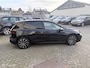 Volkswagen Golf 1.0 eTSI Life Business