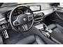 BMW 5-Serie Touring 520i High Executive Edition * M-Pakket *Comfortstoelen * 20'Lm * Head-up *