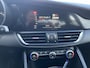 Alfa Romeo Giulia 2.2 Eco Business 19 inch / Akrapovic / Airco / Cruise / nav