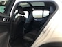 Volvo XC40 1.5 T5 Plug-in hybrid Ultimate Bright | Schuif -/ Kanteldak | Nubuck Bekleding | Harman Kardon Audio | Stoel + Stuurverwarming | 360 Camera | Getint Glas | Elektr. Stoelen | Memory | Keyless |