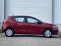 Dacia Sandero 1.0 Comfort Automaat / Trekhaak / Achteruitrijcamera / 1e Eigenaar / Dealer Onderhouden / Dode Hoek Detectie / Parkeersensoren V+A / Cruise Control / Airco /