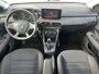 Dacia Sandero 1.0 Comfort Automaat / Trekhaak / Achteruitrijcamera / 1e Eigenaar / Dealer Onderhouden / Dode Hoek Detectie / Parkeersensoren V+A / Cruise Control / Airco /