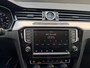 Volkswagen Passat 1.4 TSI ACT Connected Series Plus Pano Carplay Alcantara Acc