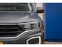 Volkswagen T-Roc 1.5 TSI Style | Achteruitrijcamera | Trekhaak | AppleCarplay/Androidauto | adaptief Cruise control | Parkeersensor voor en achter | Stoelverwarming | | Achteruitrijcamera | Cruise control adaptief | Multimedia-voorbereiding