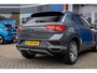 Volkswagen T-Roc 1.5 TSI Style | Achteruitrijcamera | Trekhaak | AppleCarplay/Androidauto | adaptief Cruise control | Parkeersensor voor en achter | Stoelverwarming | | Achteruitrijcamera | Cruise control adaptief | Multimedia-voorbereiding