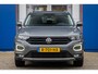 Volkswagen T-Roc 1.5 TSI Style | Achteruitrijcamera | Trekhaak | AppleCarplay/Androidauto | adaptief Cruise control | Parkeersensor voor en achter | Stoelverwarming | | Achteruitrijcamera | Cruise control adaptief | Multimedia-voorbereiding