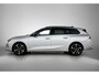 Opel Astra Sports Tourer 1.2 Business Edition 130pk Automaat | Trekhaak | Navigatie | Adaptieve Cruise Control | Camera | 17"LMV | Stoel-/Stuurverwarming | Keyless Entry/Start |