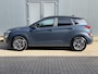 Hyundai Kona Electric EV Premium 64 kWh / Afneembare Trekhaak / Head Up Display / All Season Banden / Stoelverwarming / Stuurwiel Verwarmbaar / Stoel Ventilatie / Achterbank Verwarmbaar / Adaptieve Cruise Control / Krell Geluidsinstallatie