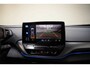 Volkswagen ID.4 77 kWh First Pro 3-Fase [ LED Navi Apple/Android Half-leder ]