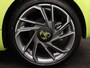 Abarth 500e Turismo 42 kWh 155 pk Automaat | Accu 98,7% | Navigatie | 18"LMV| Lederen/Alcantara Bekleding | Dodehoek Detectie | Parkeersensoren Voor/ Achter |
