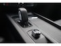 Volvo V60 2.0 B3 Momentum | Lederen Bekleding | Stoel- en stuurverwarming | Achteruitrijcamera | Parkeersensoren voor + achter | Navigatie | Verwarmde Voorruit | Apple Carplay | Android Auto |