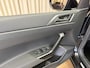 Volkswagen Taigo 1.5 TSI R-Line 150 PK 3x R-Line / Carplay / IQ-Light / Alcantara / Virtual Cockpit / Adapt. Cruise / Afn. Trekhaak / Stoelverwarming / Keyless / Camera / 18'' LMV