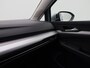 Volkswagen Golf Life Edition 1.5 eHybrid 204 PK | Trekhaak | Carplay | Camera | Adaptief Cruise Control |
