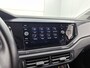 Volkswagen Polo 1.0 TSI Highline | Navigatie | Apple Carplay / Android Auto | Climate Control | Parkeersensoren | Adaptive Cruise Control | DAB | Lichtmetalen Velgen |