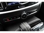 Volvo V60 2.0 T6 Recharge AWD R-Design | Plug-in Hybrid (PHEV) | Panoramadak | Trekhaak | Achteruitrijcamera | Elektrische Achterklep | Keyless Entry | Stoelverwarming | Navigatie | Apple Carplay | Android Auto