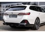 BMW 5-Serie 520i M Sport | Panorama | Bowers & Wilkins | Head-Up | 360° | 21 Inch | Driving Ass. Plus | Trekhaak |
