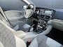 Volvo V40 2.0 T2 Momentum Navigatie / Parkeerverwarming / Stoelverw. / Park assist / High Performance Audio
